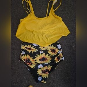 Women's swimsuit